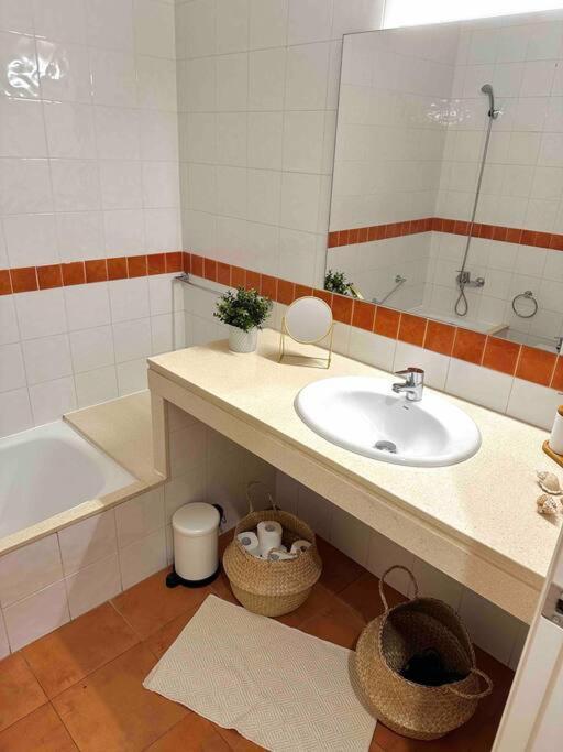 Apartamento St Agusti - Centro Матаро Екстер'єр фото